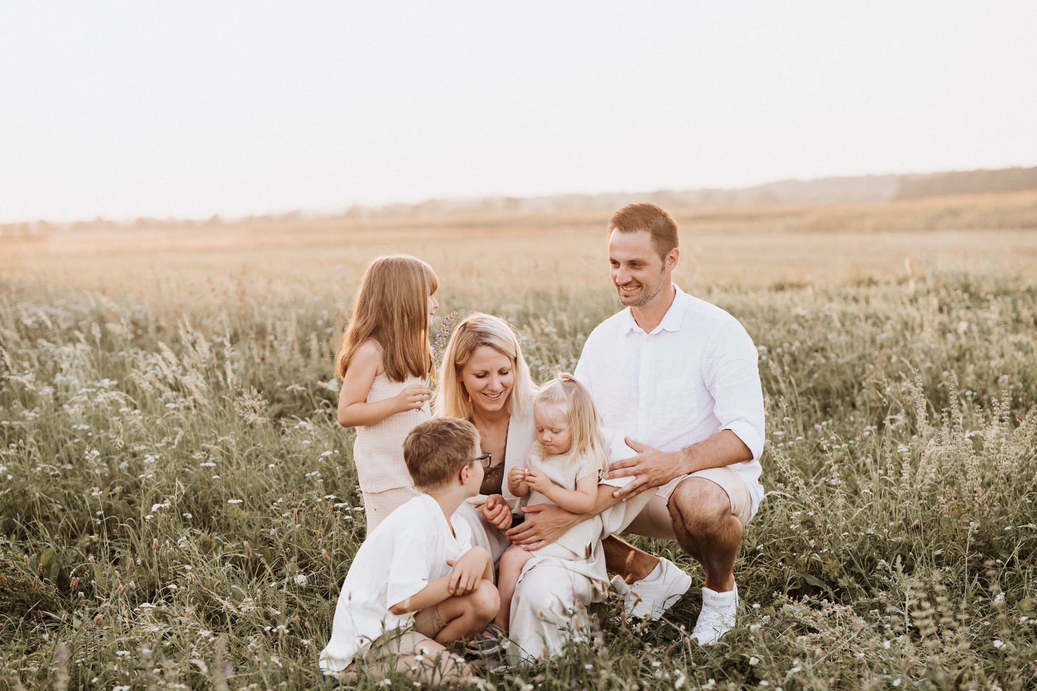 Familienfotografie in Sommerwiese Familienfotografie in Sommerwiese